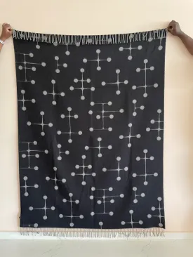 Dot Pattern Blanket