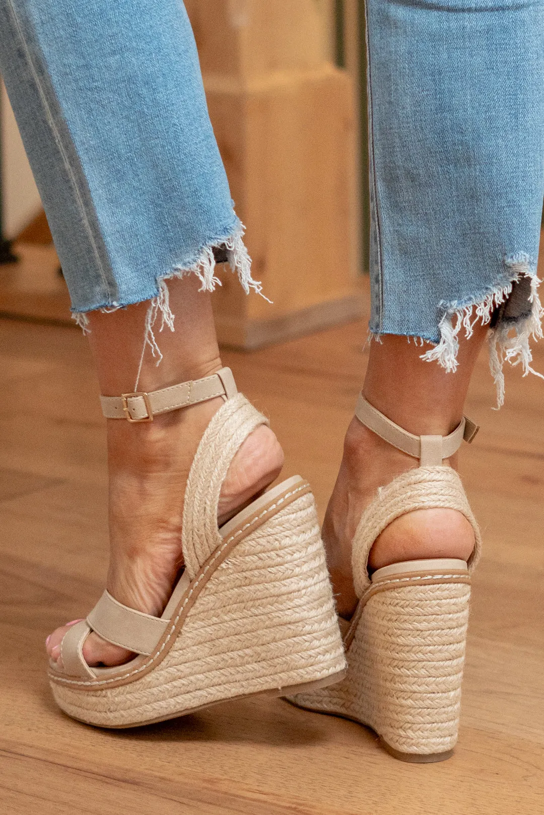 Summer Ready Criss Cross Wedge